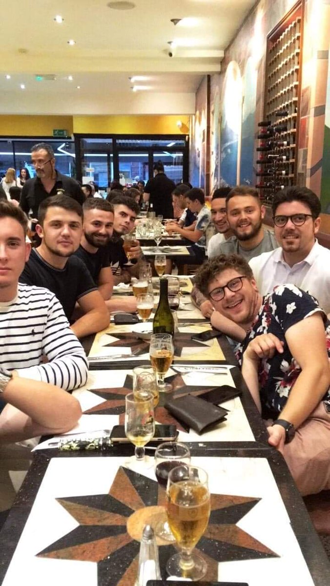 frosstjames's tweet photo. Lovely meal with the chaps this evening 👅 https://t.co/gsMZWMspQy