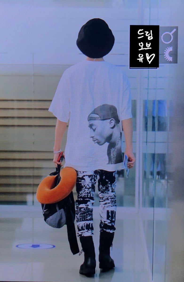 lowqhan's tweet photo. here’s some tinysung to end the thread !! i hope u all learned something important ((((jisung eyes perfect)))) https://t.co/rxSSdyff7B