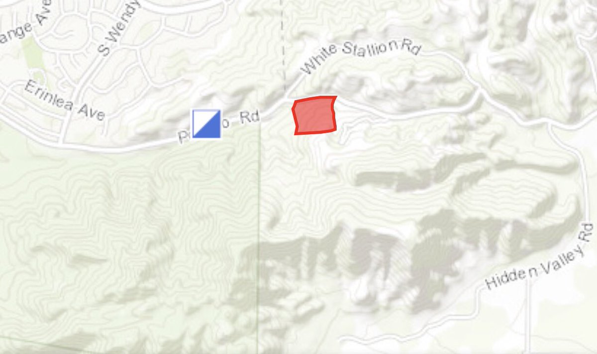 VCFD_PIO's tweet photo. #PotreroFire updated map of fire perimeter. Fire activity has diminished drastically and we have high confidence that it will not grow anymore. @VCAirUnit @CityofTO @SantaMonicaMtns @VCFD https://t.co/gkRbiWkQOh