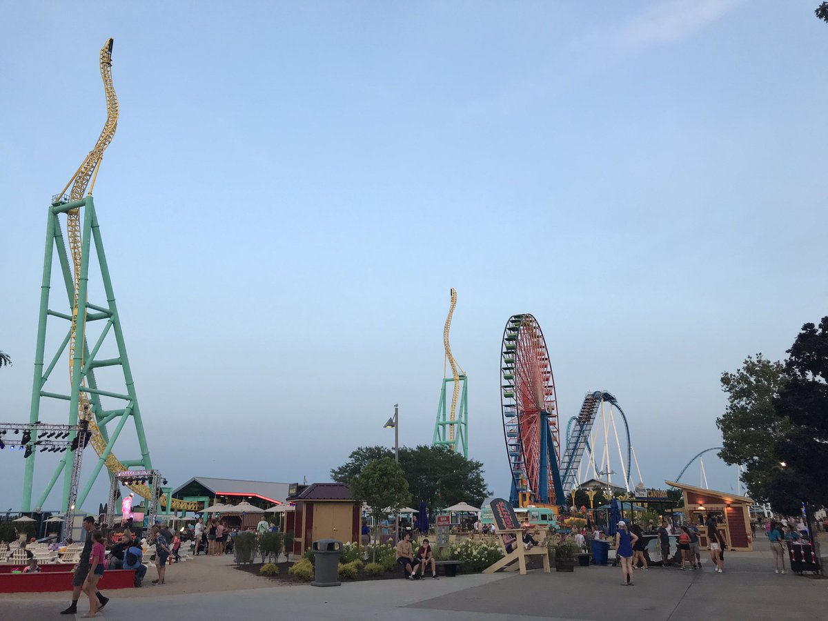 TonyClarkCP's tweet photo. Nice night for it. π
#CedarPoint #CPNights #Ohio https://t.co/SoEiVyZ6fL