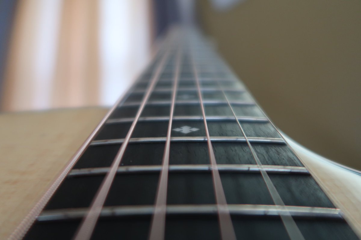 recorddropmusic's tweet photo. Sometimes the nicest thing to do with a guitar is just look at it 🎸 #Guitar #Guitarist #Musician #Instruments https://t.co/DgF6nVjcMx