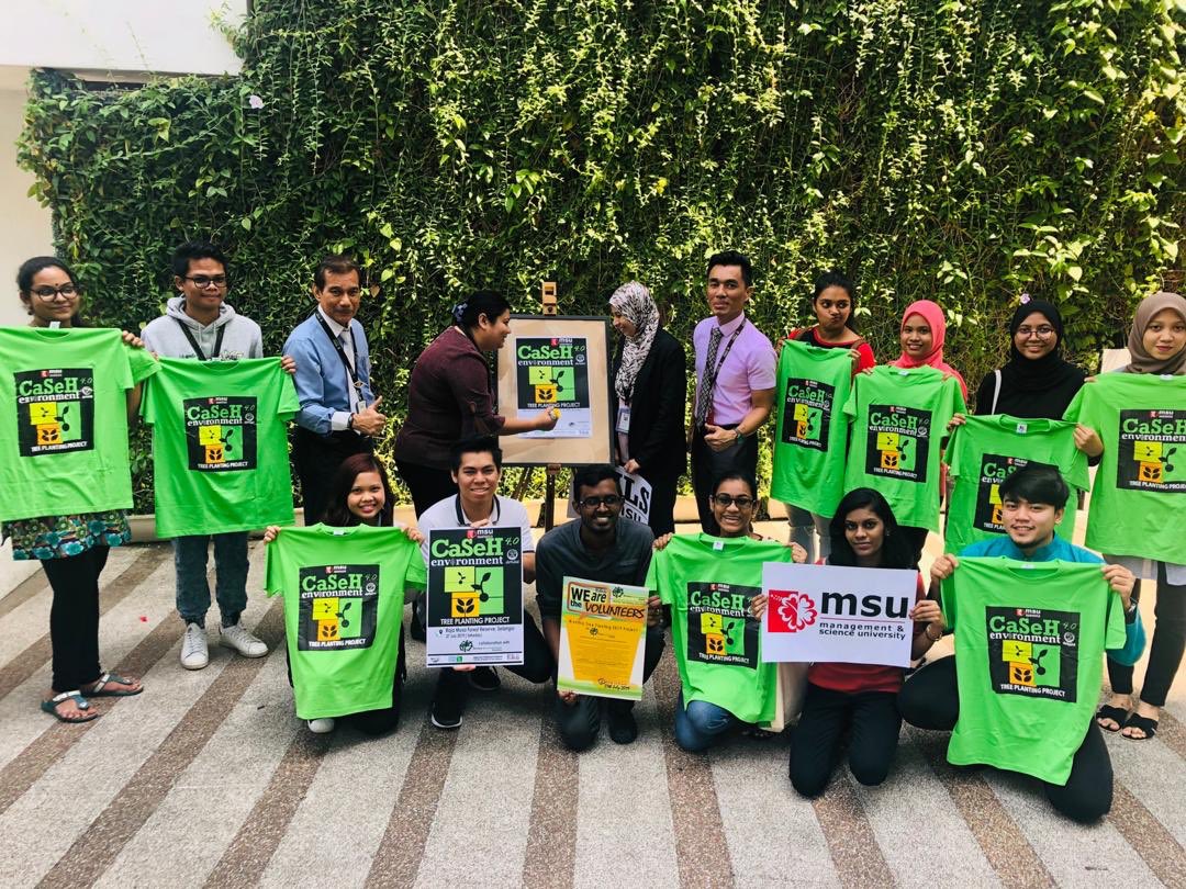 sasimalani's tweet photo. Environmental Sustainability projects continuous through CaSeH Environment 4.0: Tree Planting Project, today. All the best to the team💪🏻👍🏻 @MohdShukriYajid @apdrsairah @yasanne7 @CheeDdin
#environmentalsustainability
#fhlsmsu https://t.co/6aI1uOdDNI