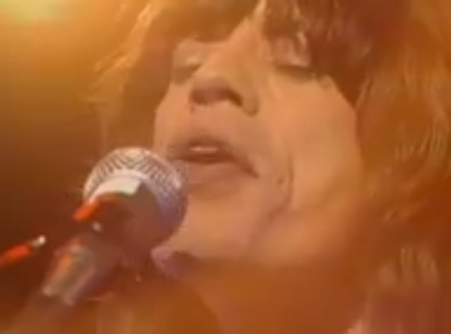 dawna28's tweet image. To all those guys who wish you could be him...just remember 

     You’re a #FoolToCry

There’s only one Mick, and we Love ❤️ ❤️❤️ him. So just sail along for the ride. We’ll love you for it.

       Sincerely, all the

#MickLuv girls and 

        #StonesLadies 😉