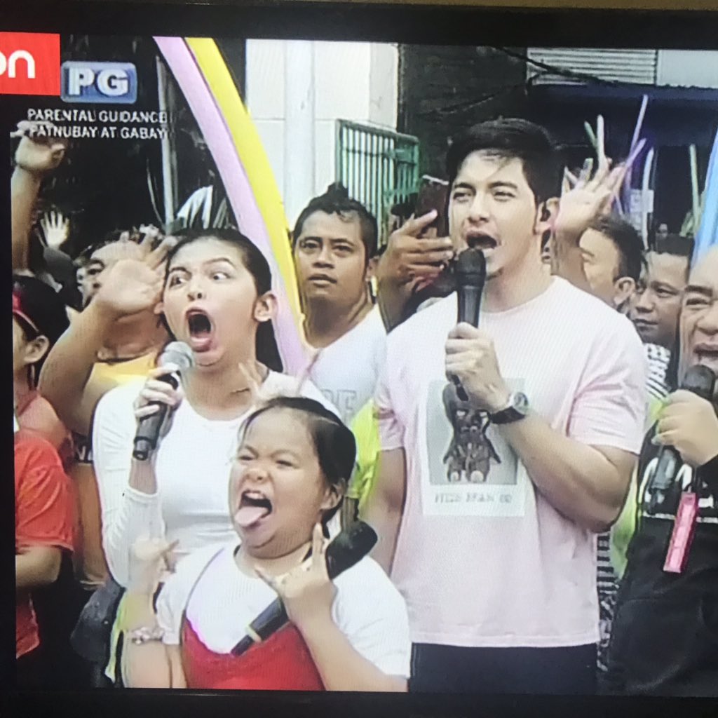 RichmaineMf's tweet photo. #ALDUBxADNHappy40thEB
#AldenRichards #MaineMendoza

😭😭😭 https://t.co/SBszWzz9b9