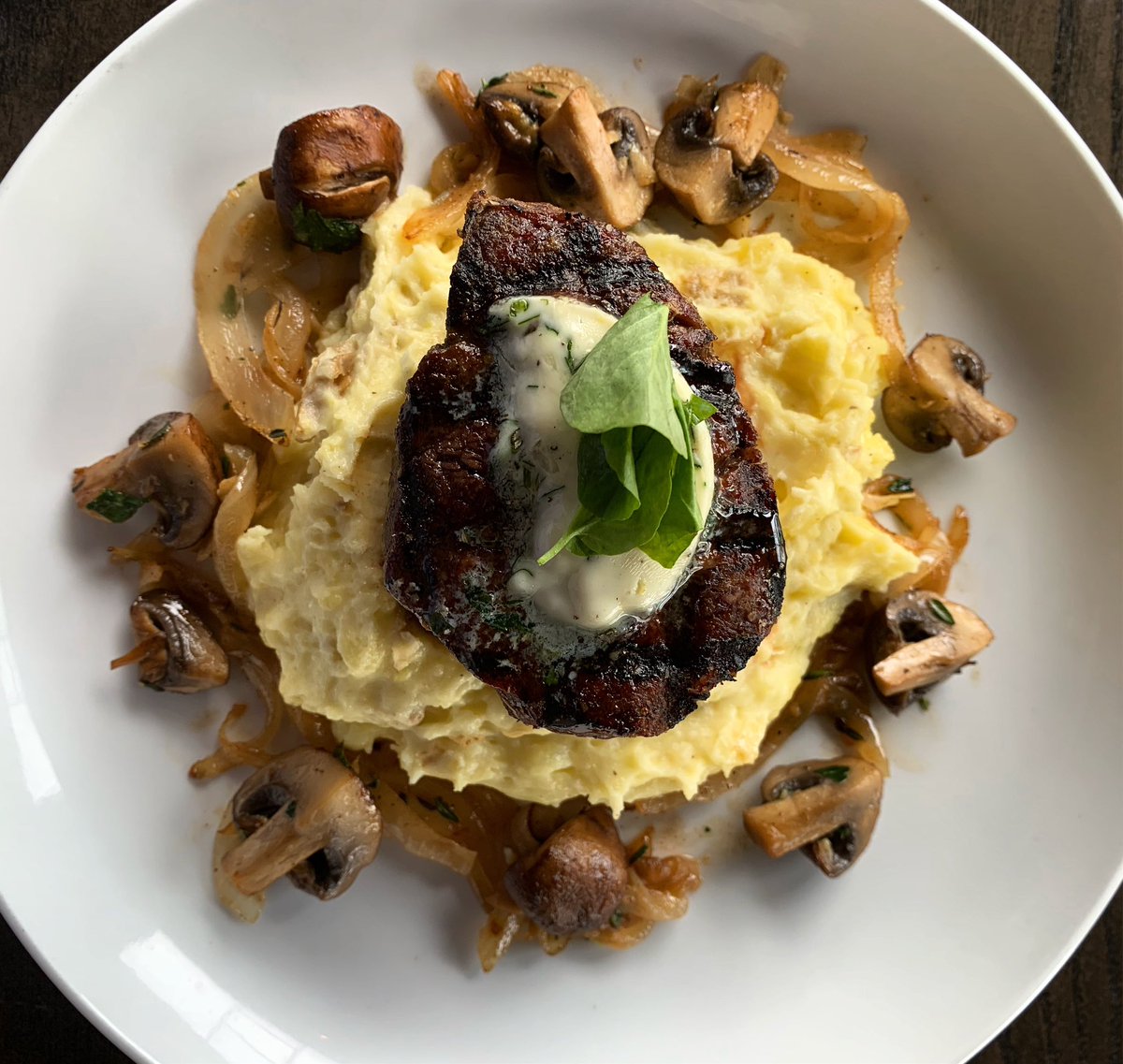 RND Corner Grille tweet media