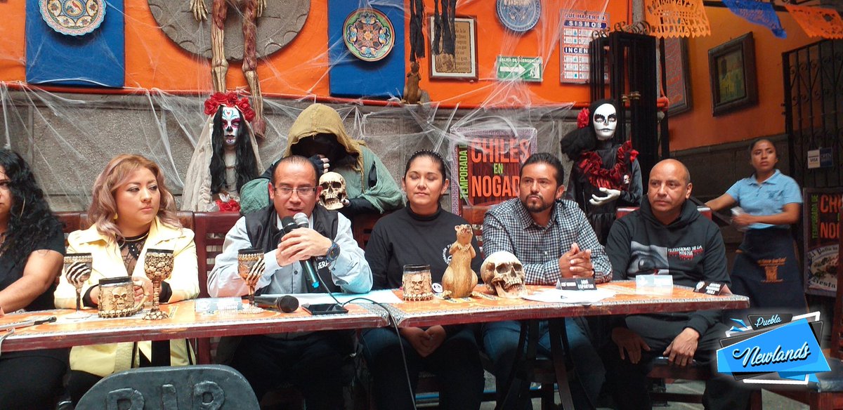 NewlandsPuebla's tweet photo. Hoy en Rueda de Prensa presentaron el próximo evento llamado #Reto48H que se realiza en #Puebla 

Invita: @Kotepo70 https://t.co/moz1nkPfrM