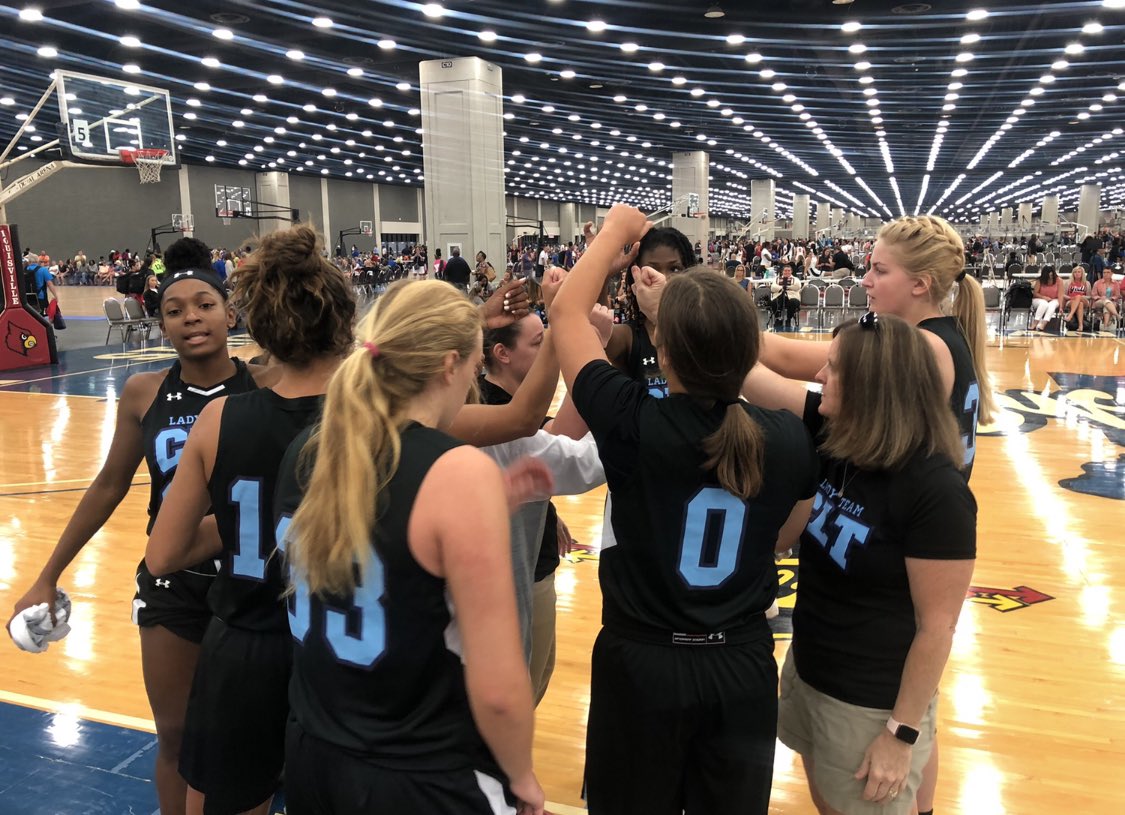 LadyTeamCLT's tweet photo. Thank you to all of the families, coaches, players, and supporters for making this final season of AAU for our 2020s very special! We wish our girls the best &amp; are excited to see where life takes them. Thank you 2020 LTC for everything you gave this program!!! https://t.co/I1aWivzLBp