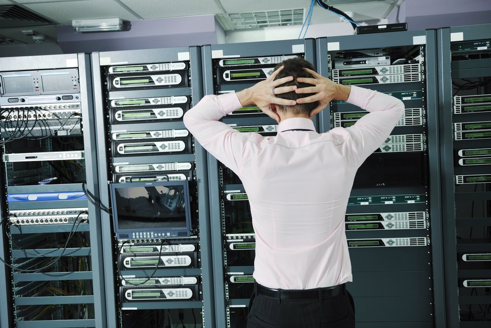 AUP_IT's tweet photo. I'll give you 2 reasons for the hybrid cloud: Disaster recovery and cost. https://t.co/JkkzJlY9NY https://t.co/qEjxG4Bshk