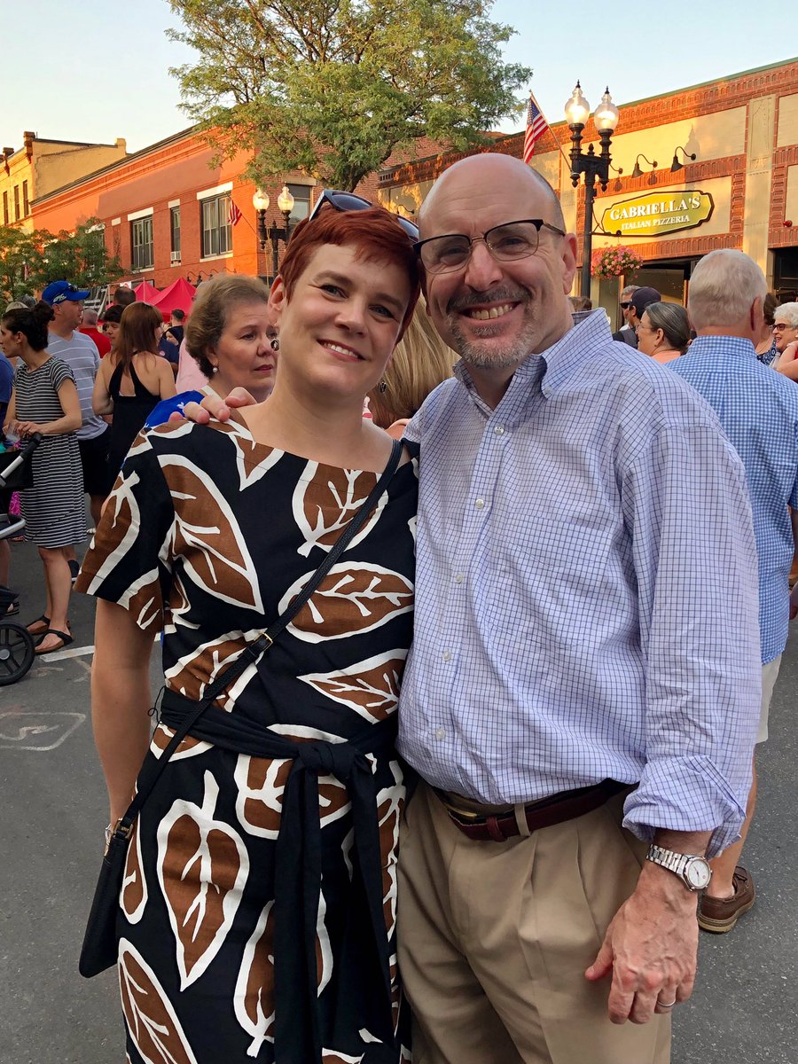 PaulBrodeur2010's tweet photo. Thx to the @MelroseChamber2 for another great #SummerStroll! Letโs do it again soon and perhaps add a beer garden! @CityofMelrose #MainStreetMatters #ReadthePlan #MelroseMA https://t.co/srbzHqVucZ