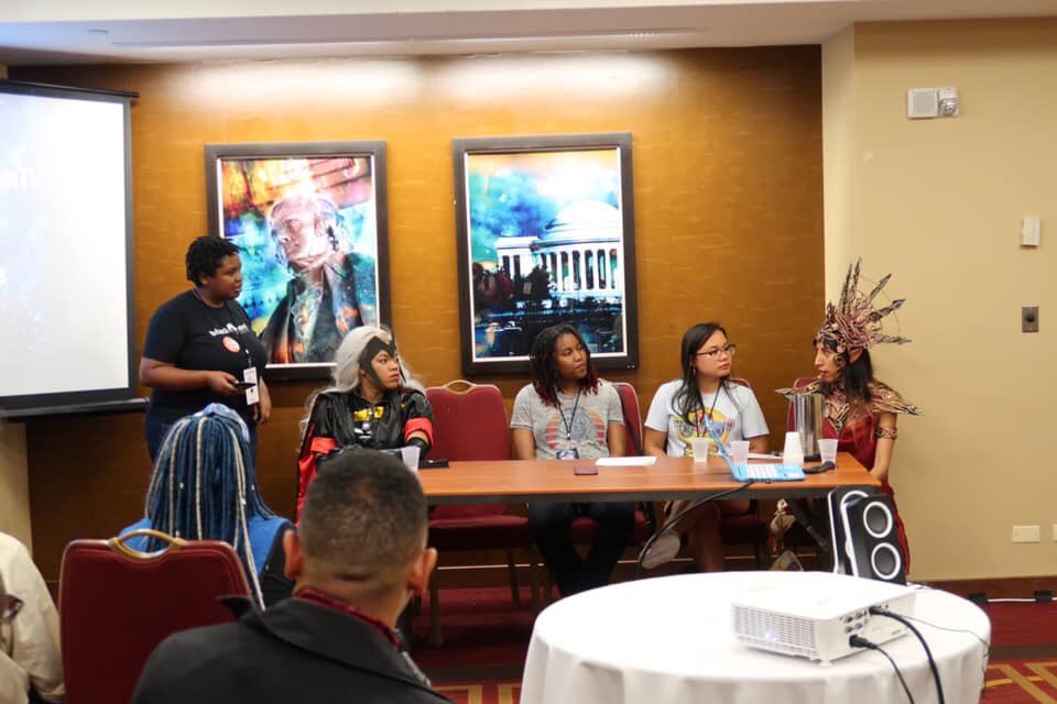 hamilamtv's tweet photo. @blerdconDC YouTube video is live!
https://t.co/jvrXgwcdNv
@leticia_creates , @ItsNeeksYeah, @hamilamtv, @allegriana & @jonahazurin talked laughed & educated at "Women of Color in Sci-Fi Television" panel in the Jefferson Room #Blerdcon2019 #blerdmagic #blerDcon #ComicCon https://t.co/3Oc5dqiatP