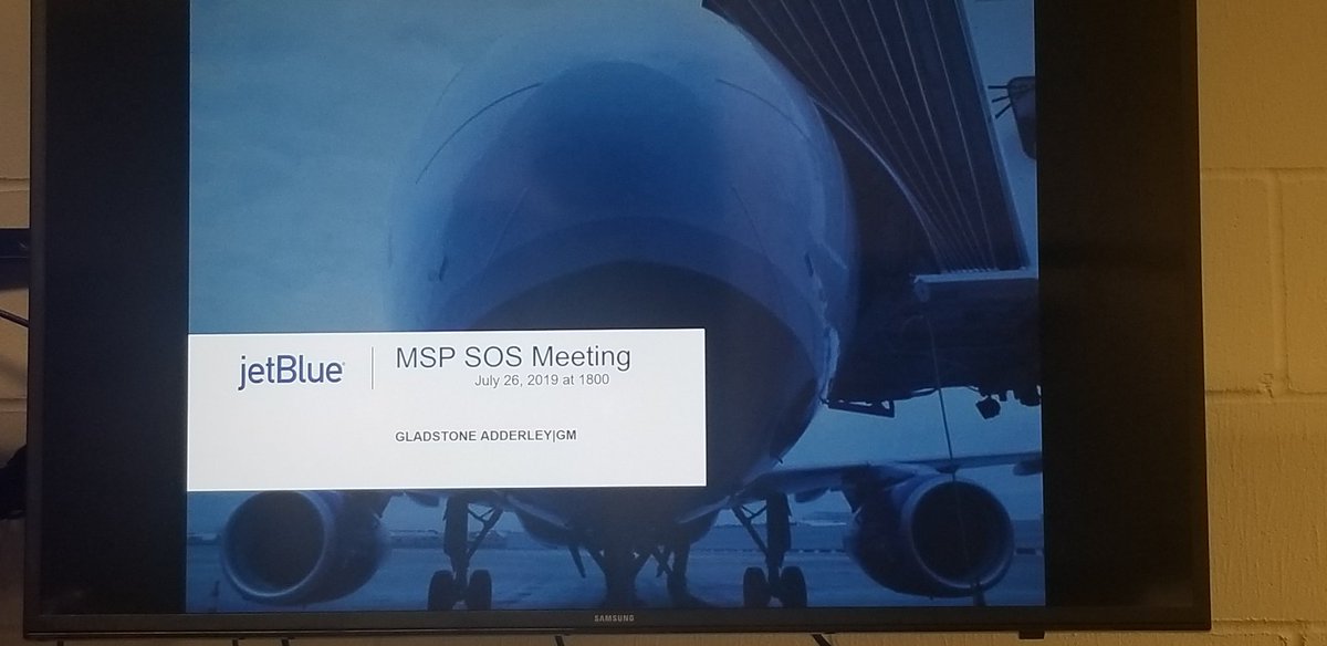 mrgvalentino's tweet photo. State of the Station meeting today with lots of sweet treats!! Important to always keep the team updated on whats happening in their neck of the woods!! #BlueMSP #JetBlue #MSP #inspiregreatness #begreat #leadwithimpact #workflow #B6 https://t.co/RaKdFCMFNm