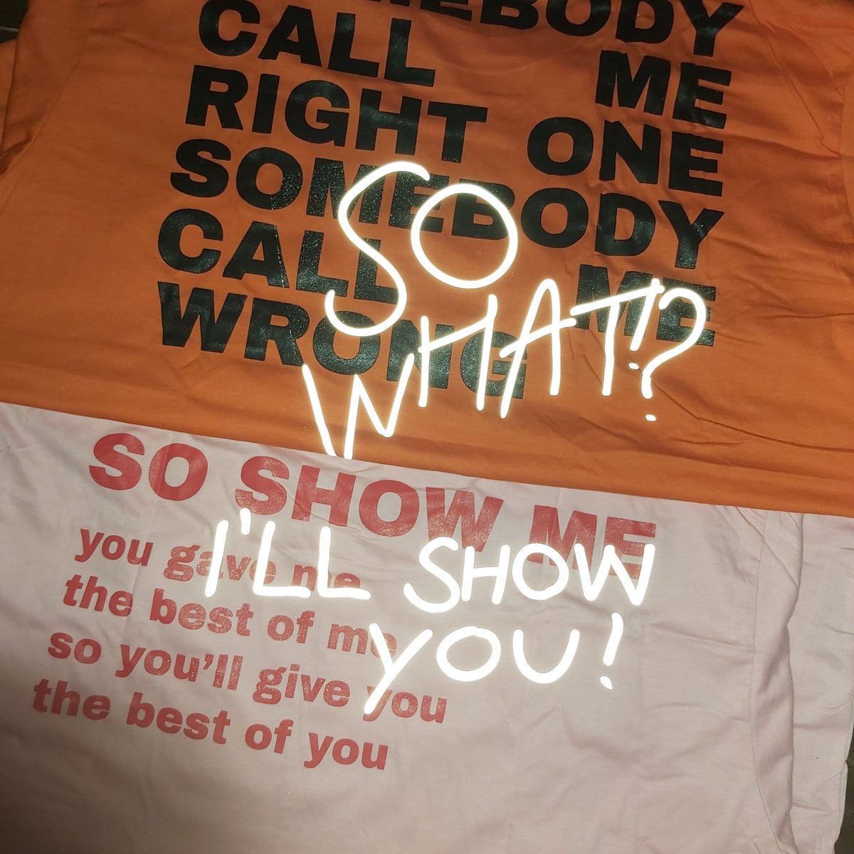 _RNJMN's tweet photo. Got my package yesterday! Aaaaaa its so beautiful π thank you for making this shirts and thank you for the effort and time you put in @_afriendofurs ππ and also thank you @OHSEOULPH for making this GO huhuhu π #OHSLFeedbacks https://t.co/SL6Oa7zEkl