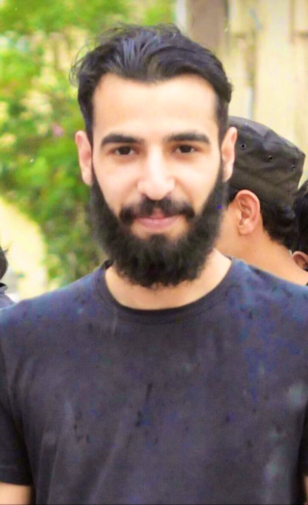 a3looy313's tweet photo. #علي_العرب ؛ رحلتي في الحياة يبدو أنها وصلت إلى الخاتمة ، أنا مستعد لعناق صاحب العصر والزمان فقط اطلبوا لي الثبات أمام قسوة تنفيذ العقوبة الظالمة..

#کلا_للاعدام 
#يا_فرج_الله https://t.co/vk6P7tzoE9