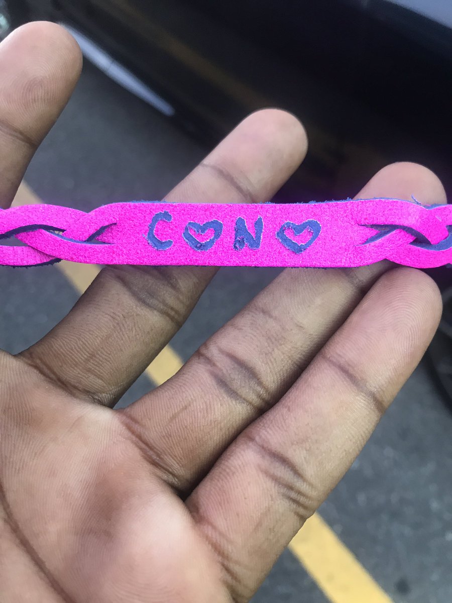 TcBlockboy's tweet image. She gotta wear this everyday ❤️❤️❤️😂😂