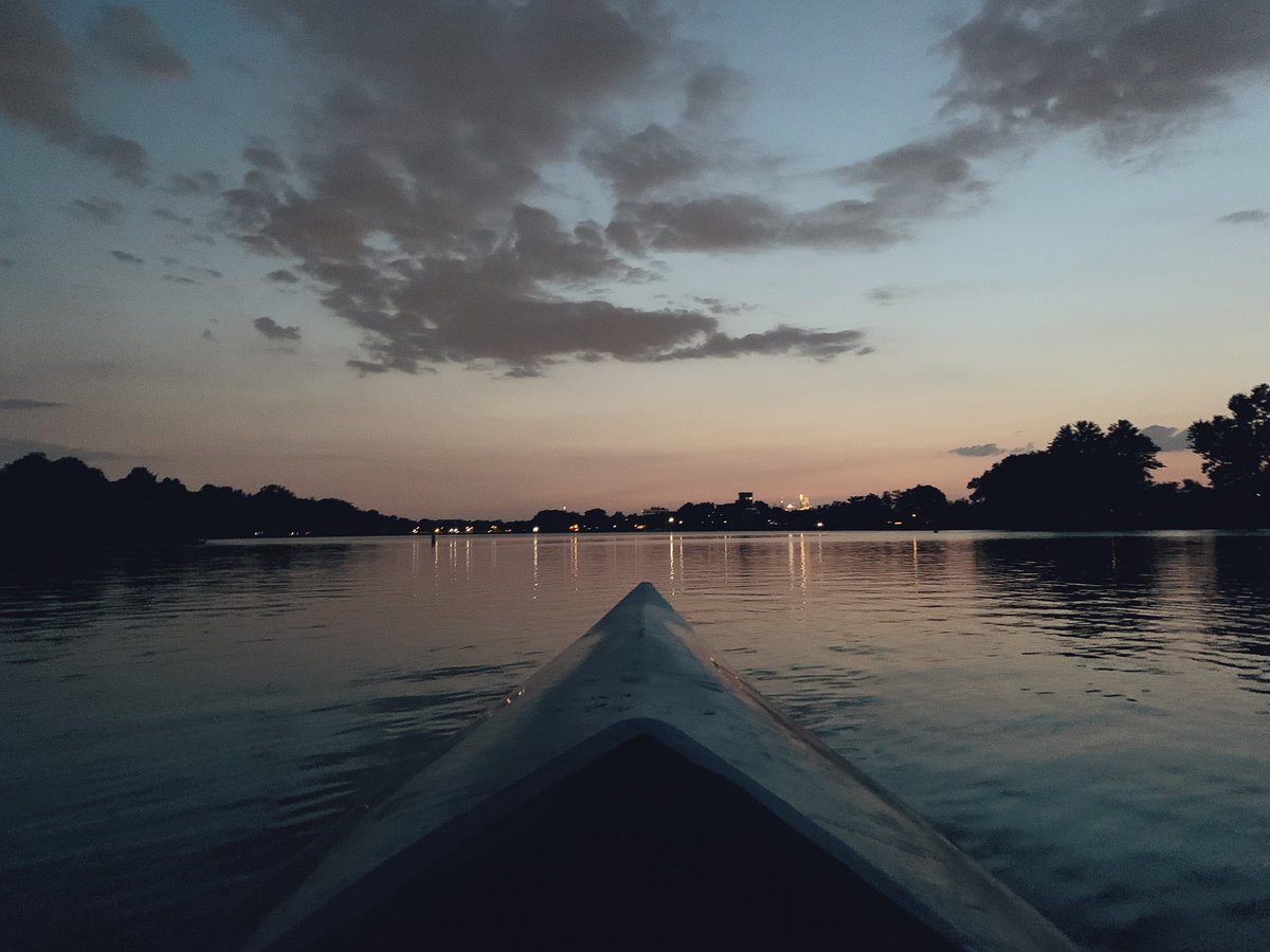 snapgraz's tweet image. Evening kayaking outside of Philly.
Yeah.  It can happen.
#documentaryphotography #photography #photojournalism #vsco #outdoorliving #July2019