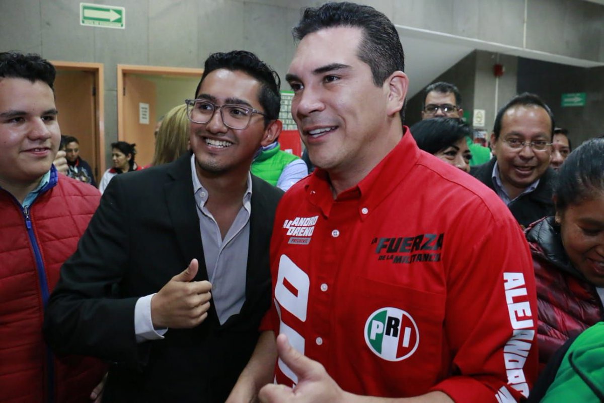 Yo quiero ver al mejor PRI de todos los tiempos; por eso quiero tener el honor de servir a mi partido como el próximo Presidente del Comité Ejecutivo Nacional y trabajar en equipo con la <a href="/UR_Nacional/">Unidad Revolucionaria Nacional</a> y toda la fuerza de la militancia.