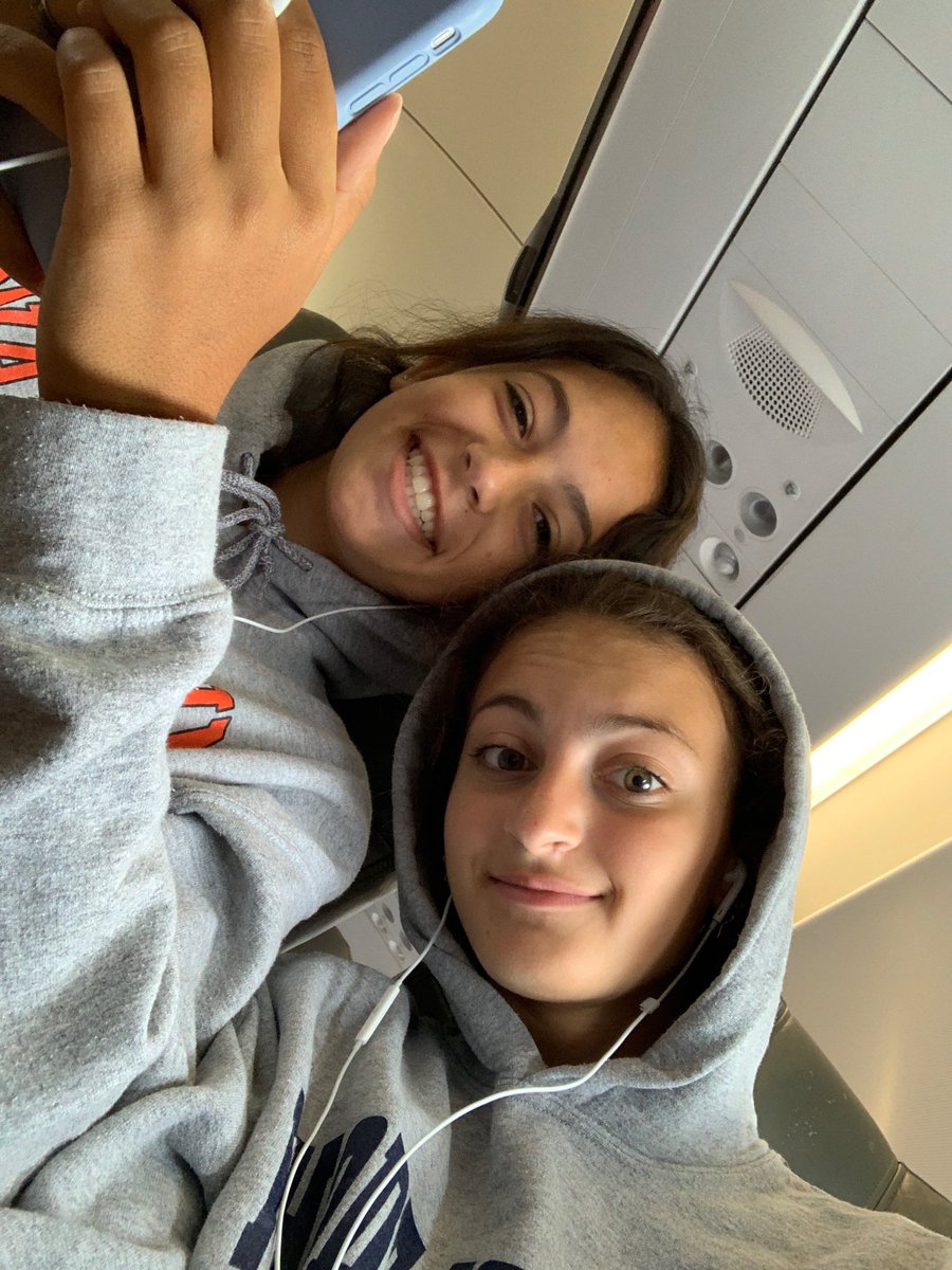 CathyO710's tweet photo. 💜 So happy to see these two after being away for a week at #SCADsummer pre-college programs exploring what they want to be when they grow up!
Ty @SCADdotedu
✈️ 🗺 ☀️ 🖼 🎨 👩🏼🎨 👩🎤
#SCAD #RisingStar https://t.co/BKMc81cJ7D