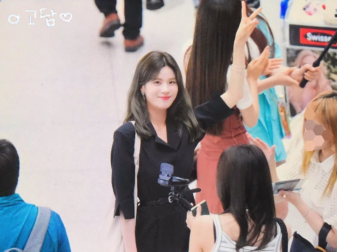 dayeonbr's tweet photo. [#INSTA] Atualização no perfil yonizzang_h:

trad.:  Vamos que vamos ~ 💗 hehksk Mão de ouro🥰

#neonpunch #dayeon https://t.co/wEFjqDTDz1