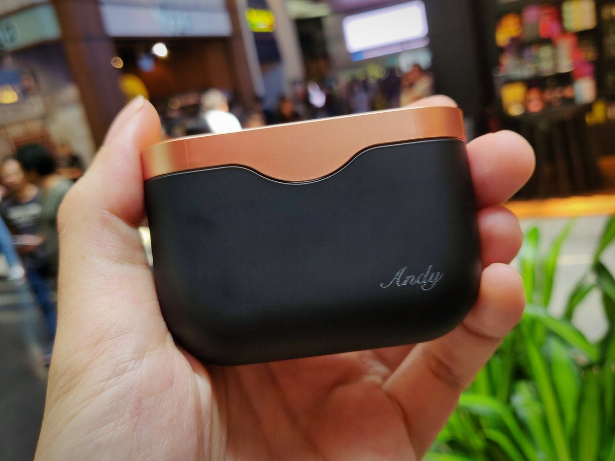 shadowandy's tweet photo. The @Sony WF-1000XM3 truly wireless earphones are amazing. Personalized it with free engraving service. https://t.co/z7lvfS4PGg #reviews https://t.co/cMcBrORDyi