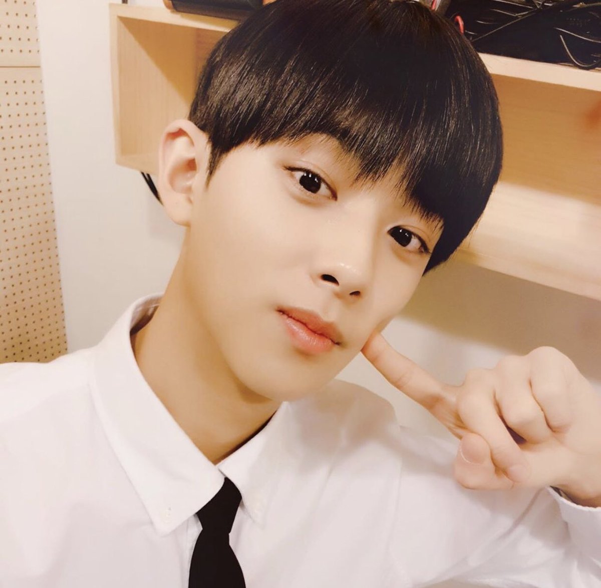ourminboy's tweet photo. ท่านี้ก็ด้วย555555555555555555555555555555555555555555555555555 https://t.co/QcV5Xw1RhG