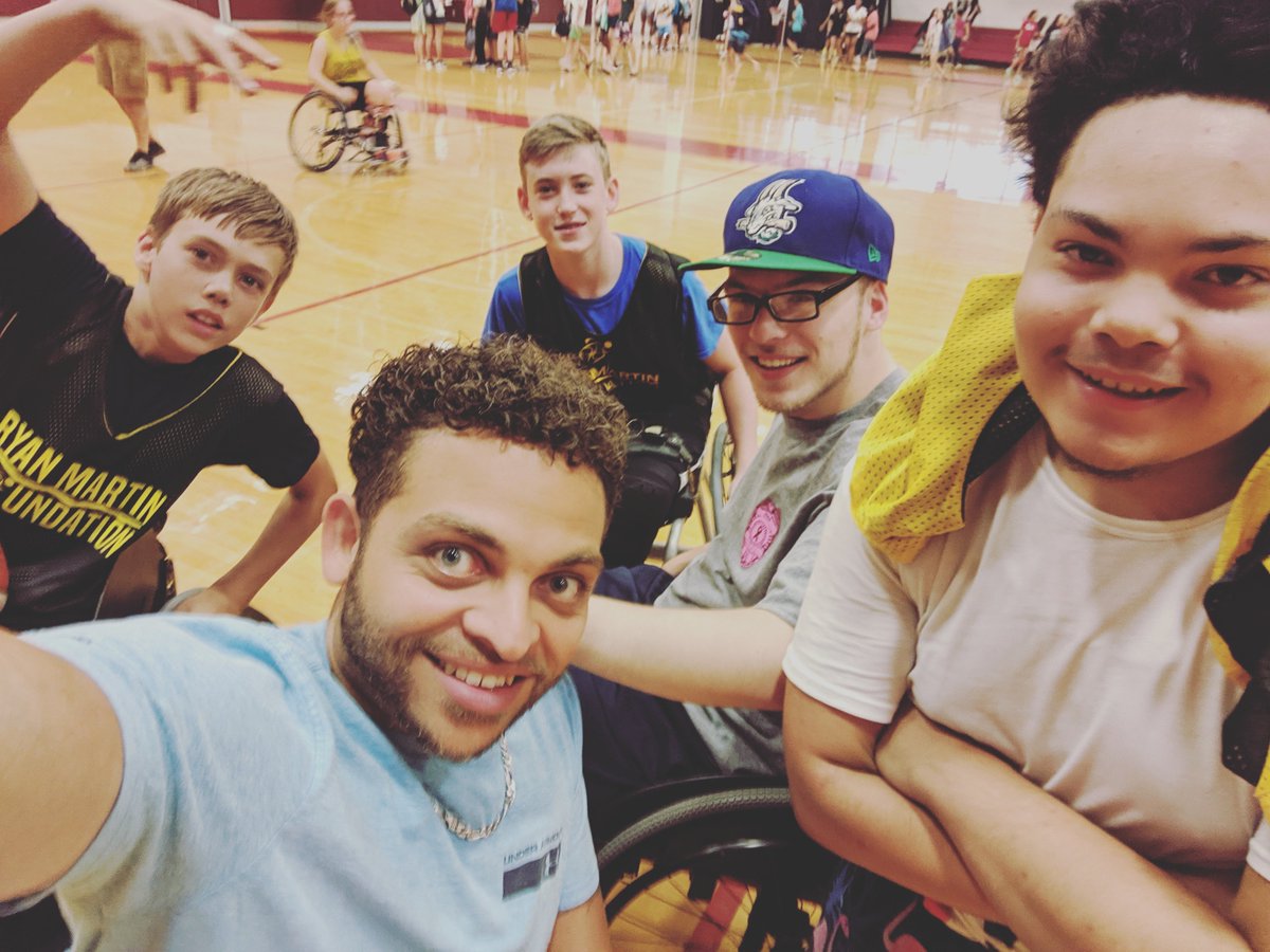 C_KeyLess's tweet image. Always a great time at the @RyanMartin06 wheelchair basketball camp. Love to see the progress these kids make during the 5 days of camp! @ctspokebenders #RyanMartinFound #wheelchairbasketball #ballislife #ctbasketball @NWBA #GrowTheGame @Per4max