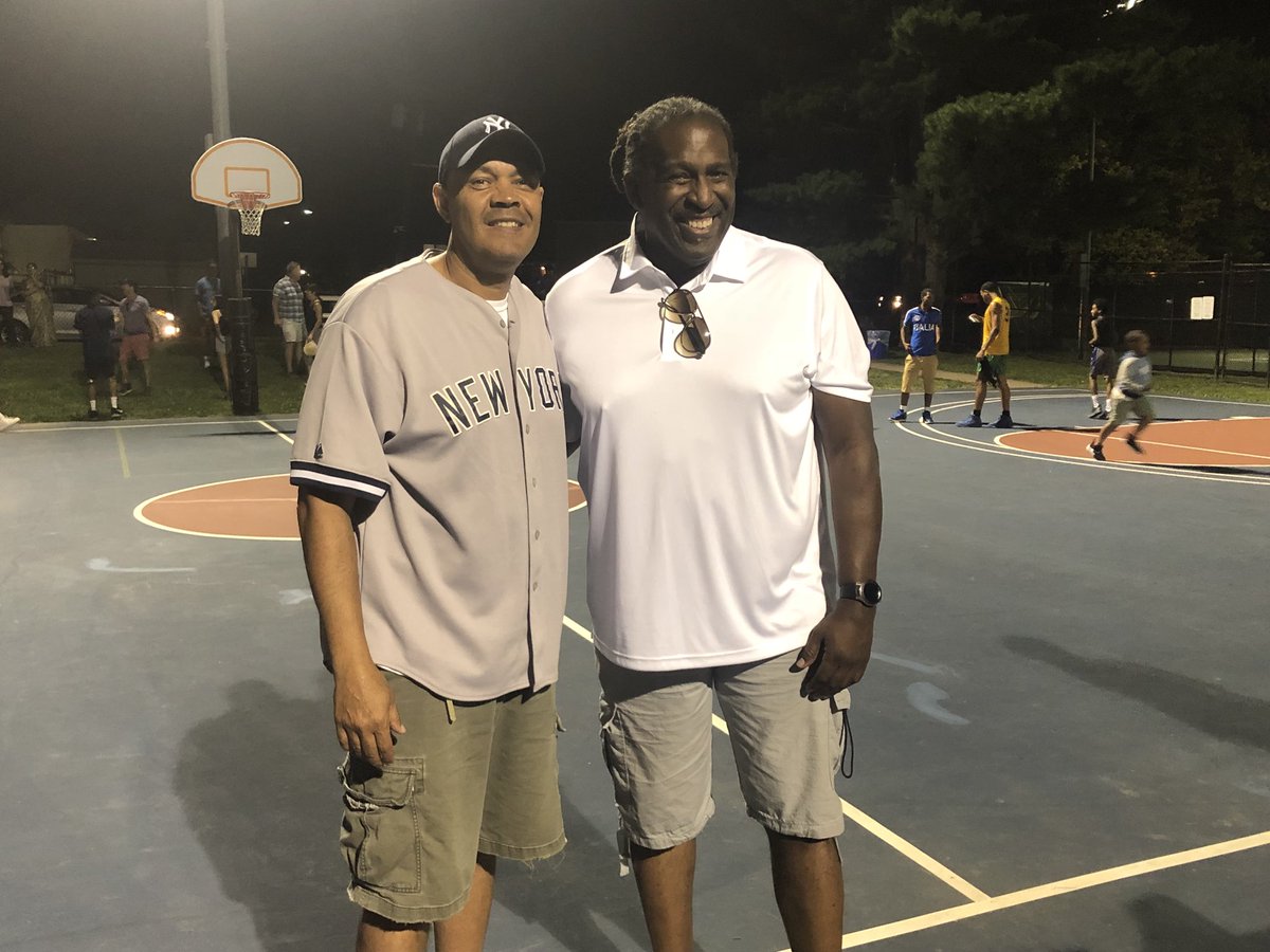 PrincetonRec's tweet photo. Former @pmsbl Commish w/ @TheKingBlack23 &amp; @pmsbl legends E. Daniels &amp; Big John Sears - all love at The Park tonight for great hoops! #RecRelationships #SoPrinceton  @DwaineWill @tkq @lizlemp @LeticiaHFraga @princetoneve @NJRPA https://t.co/gUFVgaEEYP