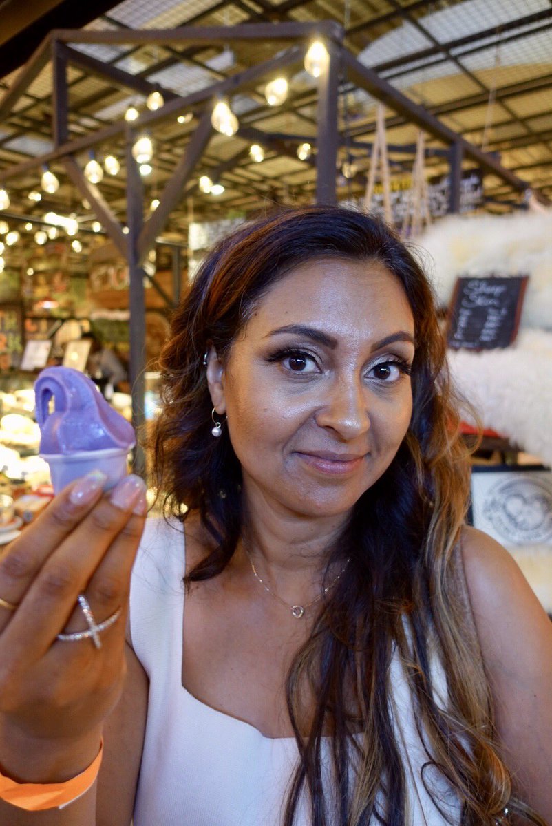 What it do baby? Meeting the champ, Serge Ibaka, at Square One’s first night market <a href="/sergeibaka/">Serge Ibaka</a> #MaFuzzyChef #NBAChamps #WetheNorth