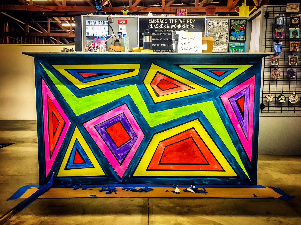 BrianABernhard's tweet image. Worked all day on taping off then painting little black lines around each shape except the lightening bolt. Tomorrow I will finish the lightening bolt, then add under the bar lighting! 

#craftedportla #embracetheweird    @abrand4weirdos @craftedportla  #sanpedro #sanpedroart