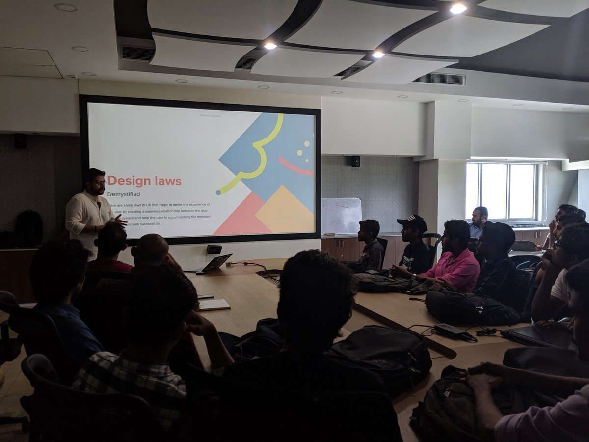 The0xArchitect's tweet photo. All ready to hear those #DesignLaws 👨⚖️👩⚖️ by Ganesh. 🤩
Again, houseful of super passionates here with #GDGKozhikode. 🥳
#GDG #UI #UX 📊 @GDGKozhikode @GoogleDevsIN https://t.co/zjyV7KDDPF