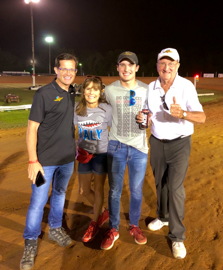 Fun night @BloomSpeedway for @USACNation Sprint Week event. Great crowd and great win by @kevinthomasjr! @bsmevents @IndyCarter4 & @FastCar407 all came with me!