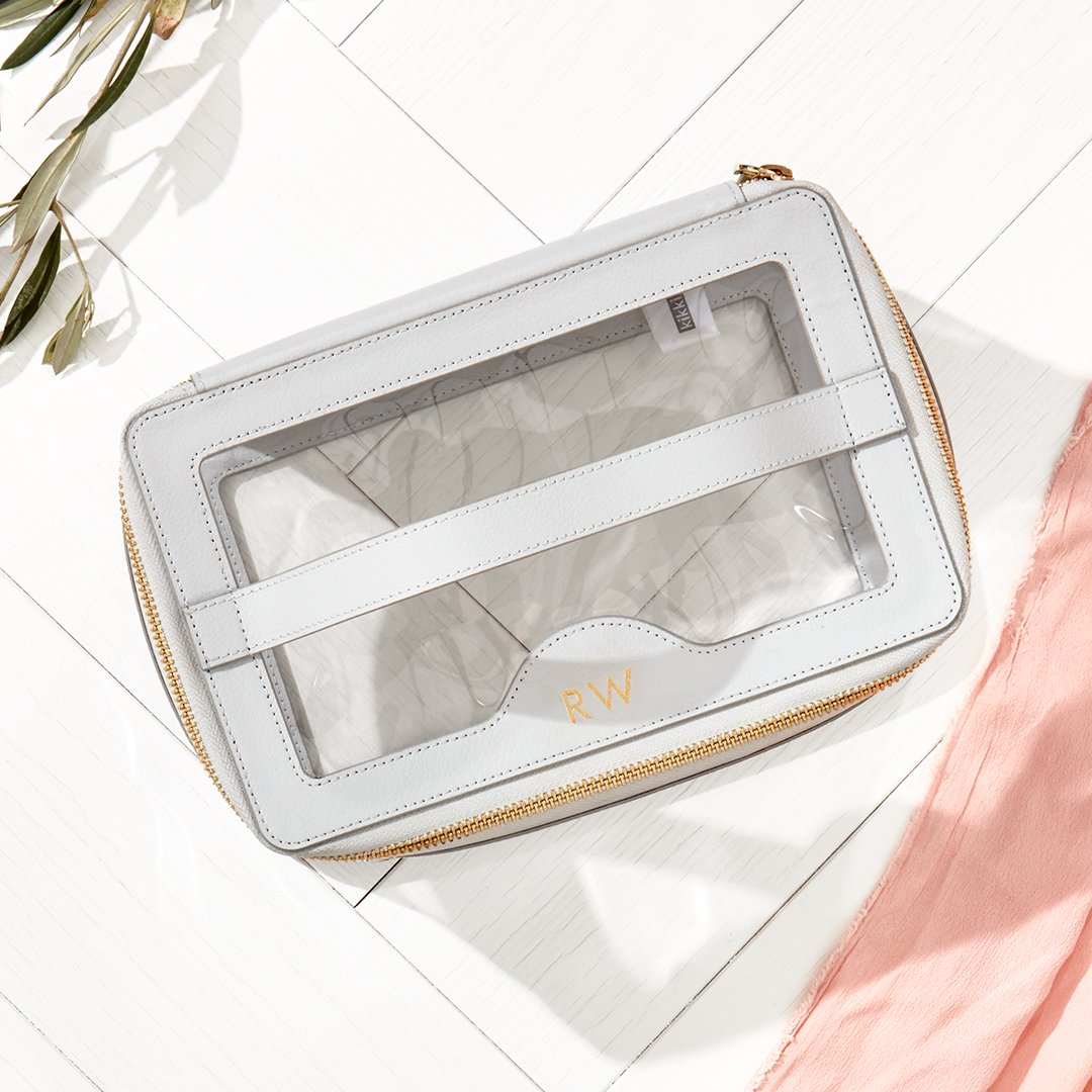 Avoid that awkward moment of having to unpack your toiletries at airport security with our new Leather Travel Case 🌴 With see-through sides, top and bottom, this little number will be your new travel essential! Plus, make it yours with our Monogramming service.