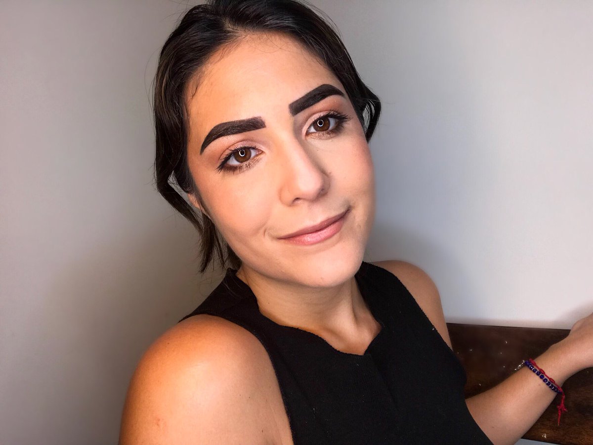 leobellettini's tweet photo. Que piensas de este look natural?
#boxyluxe #boxycharm #boxylatinx #alamarcosmetics #lauramercier #kylielipgloss #sephoracosmetics #tartepalette #touchinsol #artistcouture #studioskin #mua #makeupartist https://t.co/gD3ZoxN4k0