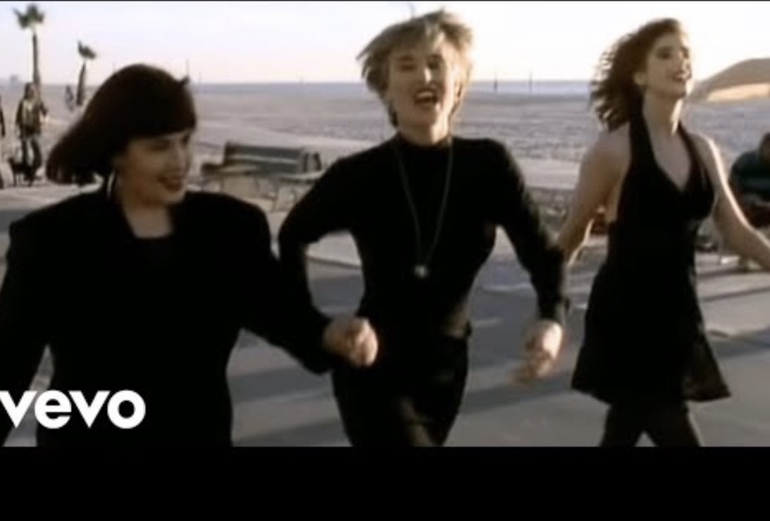 snoochini's tweet photo. This gem just came across my screen. No one does a power walk like @WilsonPhillips @CarnieWilson https://t.co/Izg8emguDd