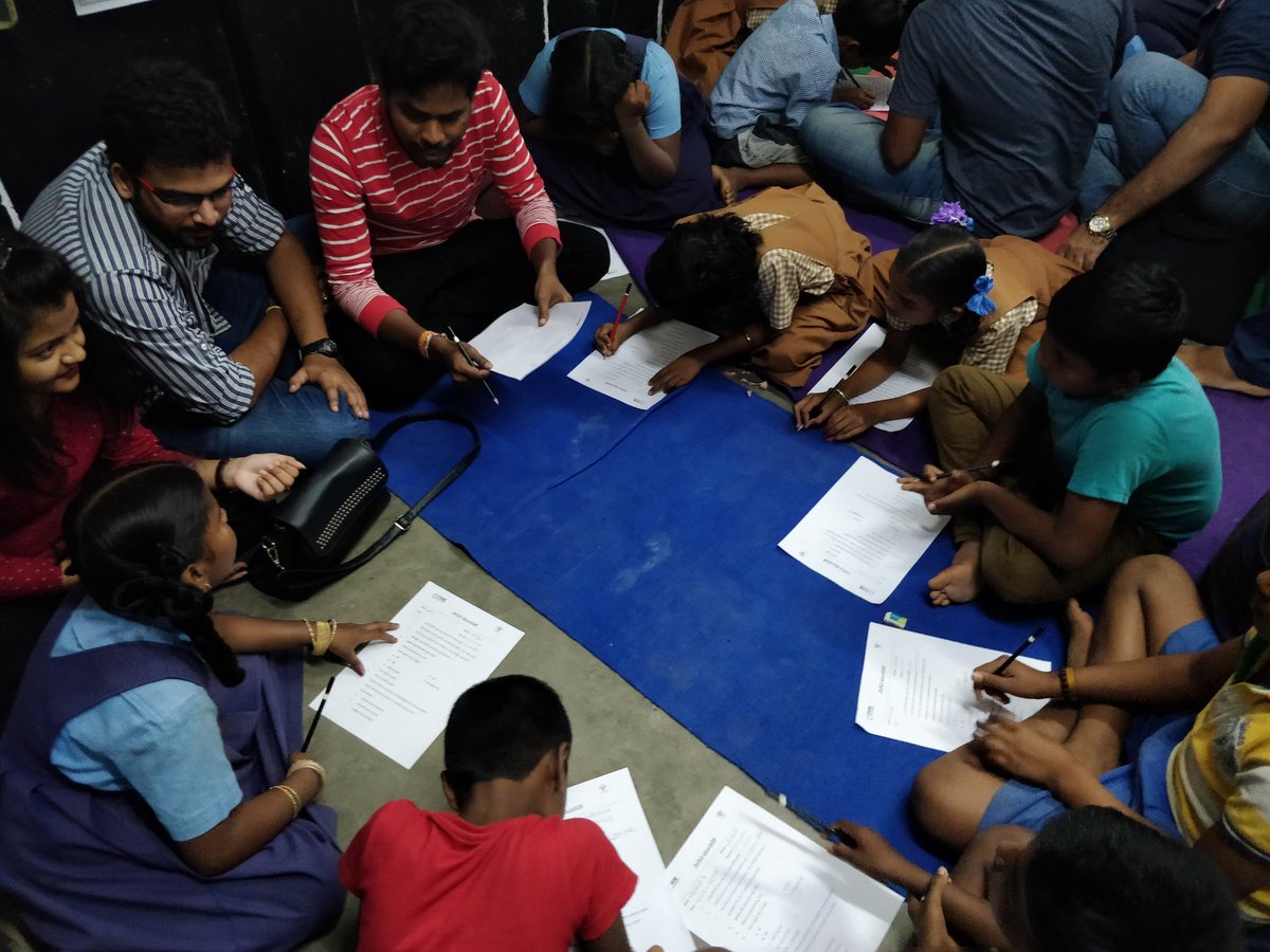 vjshree12's tweet photo. With all the droughts and natural disasters happening around the world, water conservation is becoming more and more important.@SocGen_India volunteers engaged with students of Amruthanagar Govt School wid yet another exciting session on water conservation #SparkSocialChange https://t.co/DRGpKhg33r