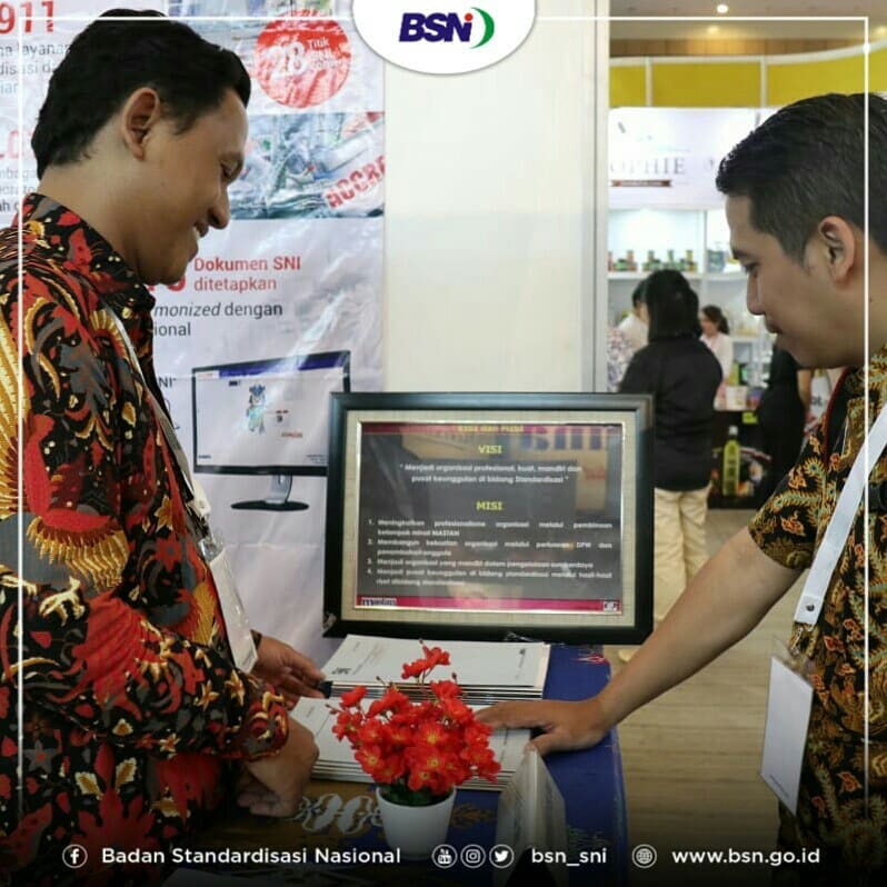 bsn_sni's tweet photo. #WeekendNgapain SNIzen? Yuk ke FHI Expo 2019, hari terakhir!
-
Badan Standardisasi Nasional (BSN) bersama Masyarakat Standardisasi Indonesia (MASTAN) mengikuti Pameran Food & Hotel Indonesia (FHI) 2019 di Jakarta International Expo (JIExpo) Kemayoran, Jakarta. https://t.co/Uu20BKWX3k