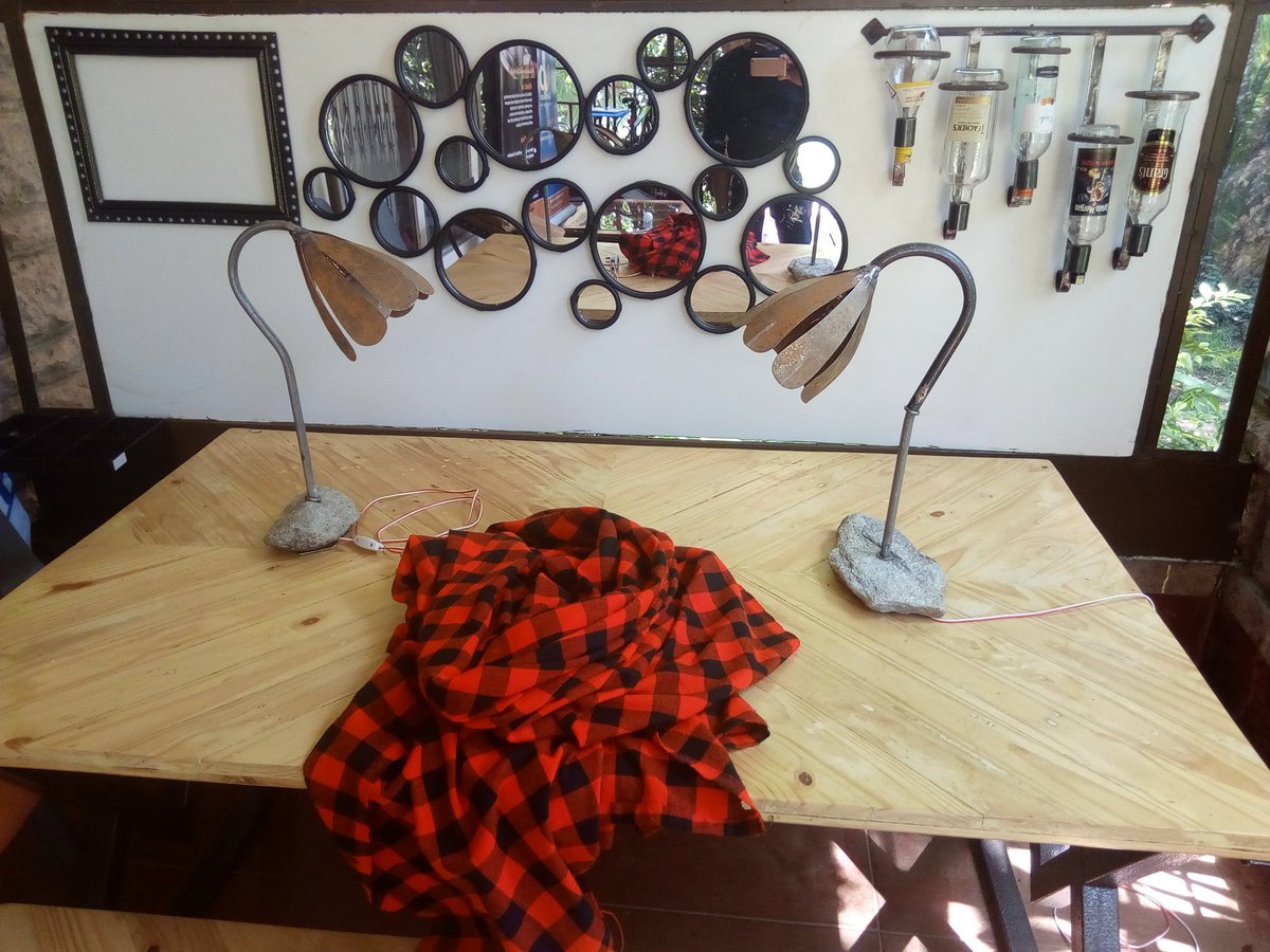 dnahinga's tweet photo. Mirrors have a way of adding character to blank walls and small spaces.
✔🏘
#MinorWorks
https://t.co/vyO16iAfo7 https://t.co/y3D6zQA9Sg