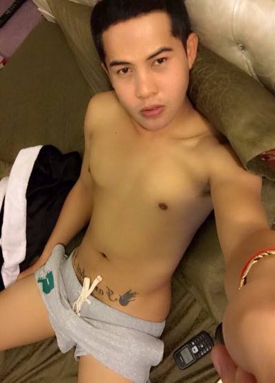 Chris98881169's tweet photo. Ido ខ្មែរទៅធ្វើការនៅអាមេរិក លេងបាន2តួអោយតែត្រូវចិត្ត ល្មោភសិចណាស់ https://t.co/ORdy9sdsy3