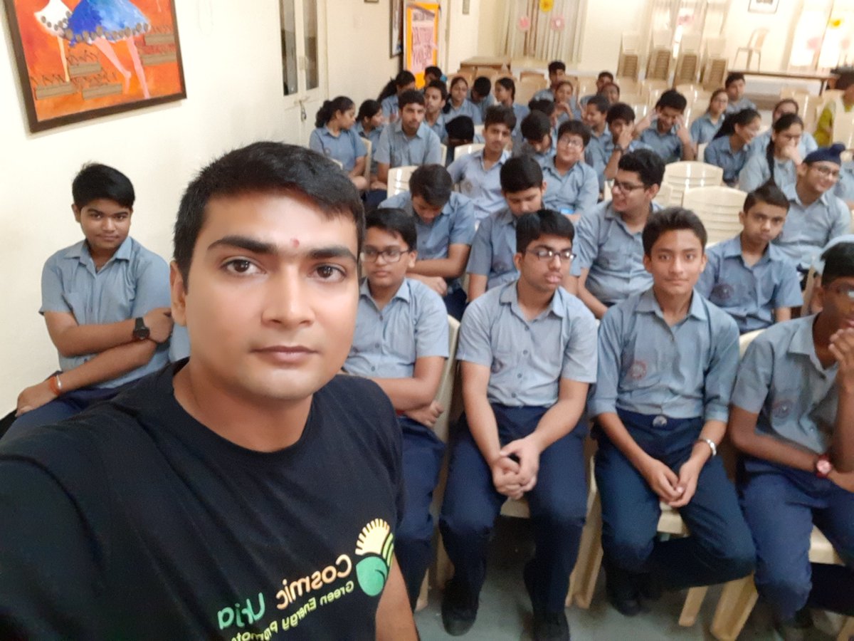 UrjaCosmic's tweet photo. Cosmic Urja is on a mission to aware people about Green Renewable Energy and to make them smile.

This time Cosmic Urja's team has spread smiles to @laxmanpublicschool
With @PuruPandey , Co-Founder &amp; CEO
@PapanSuk12 , NSL
Use Renewable,Go Green
#Awareness #GreenEnergy #cosmicurja https://t.co/oiuDONjQ6K