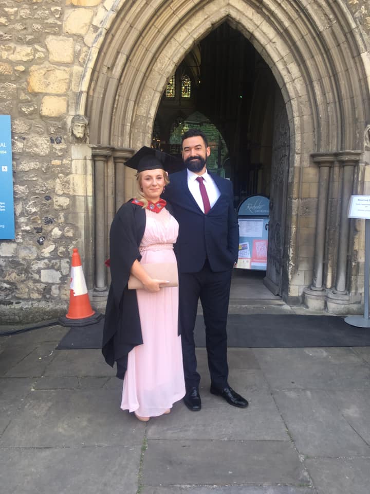ecokate92's tweet photo. This week I graduated from the University of Greenwich. It has been a life changing experience, giving me the knowledge, confidence and skills in a career I love. I am so thankful to all the staff and students for such amazing experience! #ProudtobeGre
@NRInstitute @FESGreenwich https://t.co/MNzZgHyilB