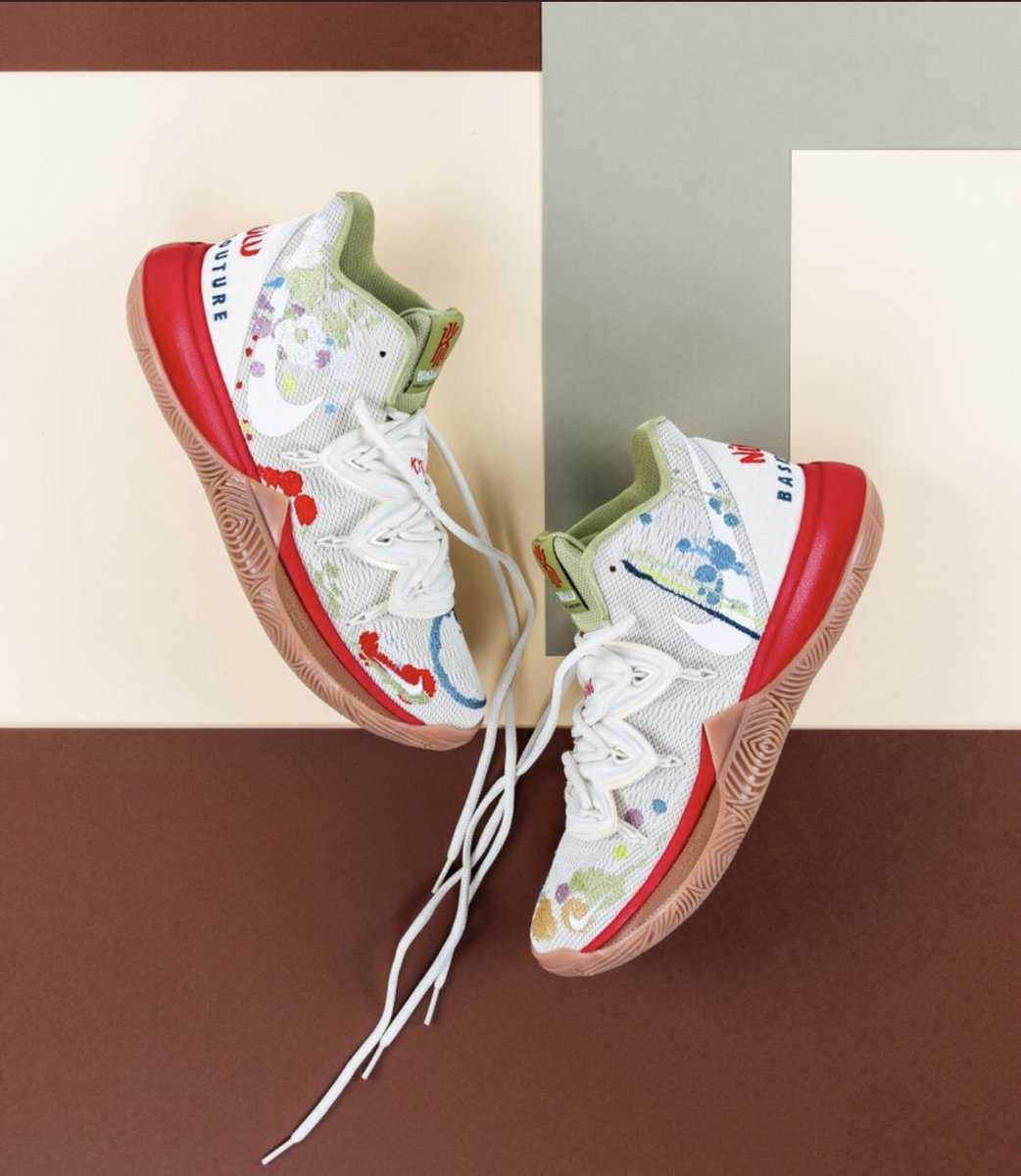 kyrie bandulu footlocker