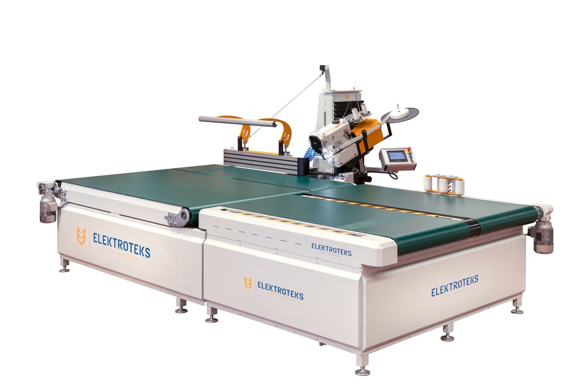KYK-HS2 is the most advanced and heavy-duty machine in the world for mattress tape edging operation. The reinforced double gear drive provides perfect strength and durability for the corner rotation system even for the heaviest mattresses. 
elektroteks.com.tr/en/products/ma…
