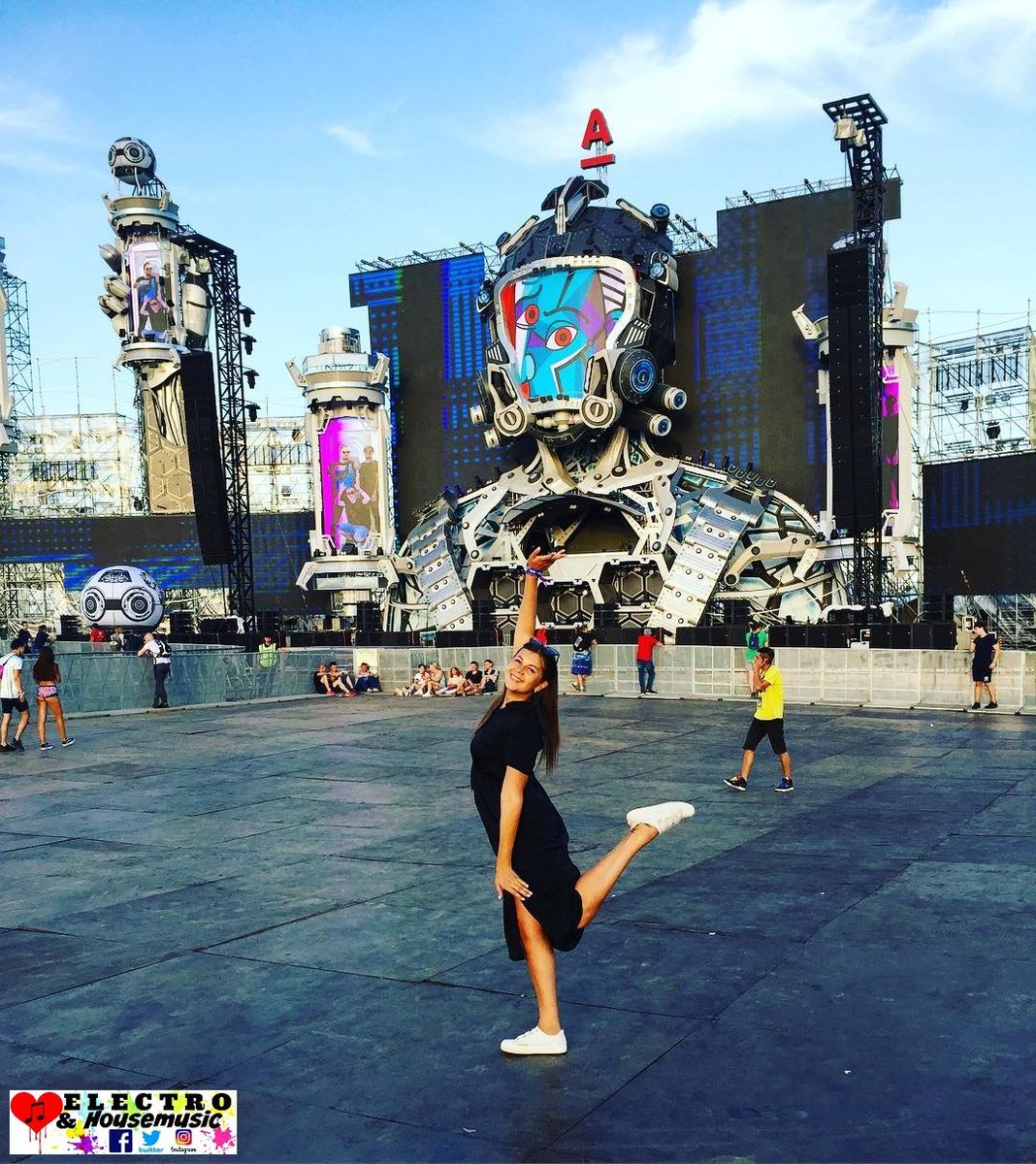 DJElectroHouseL's tweet image. Sólo 20 días,Ya pueden ir trazando la aventura que están por vivir en @afpfest 2019❤♫🔊😍🙌🔥#alfafuturepeople #afp #afp2019
#electro #electronicmusic #tomorrowland #rave #edmlove #love #edm #ibiza #party #MusicFestival #edclv2019 #EDMlife #dancing #Ultra2019 #dancing #festival
