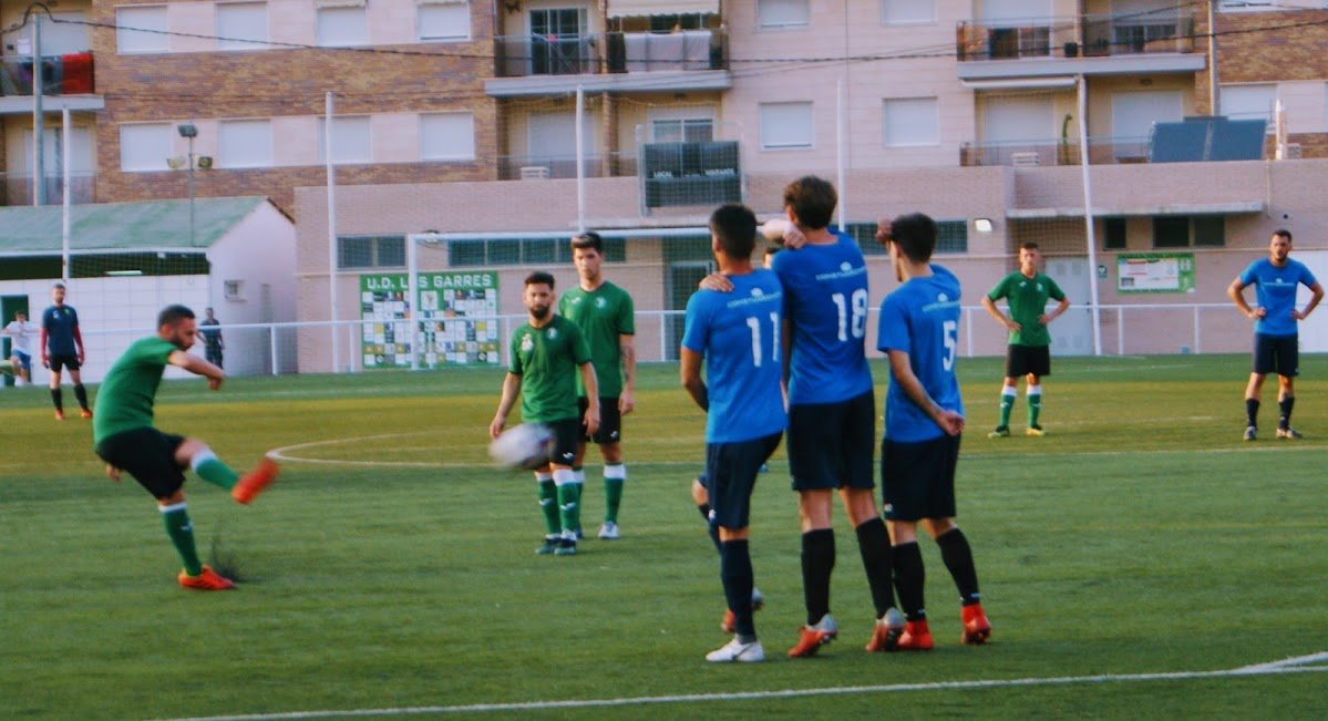 UDLosGarres's tweet photo. PRETEMPORADA | Victoria en la noche de ayer 3 a 1 frente ante un gran @ArchenaSport que llegó a ponerse por delante en el marcador.
El equipo dirigido por @manumm89 y liderado por @FranciscoYaaco dejó muy buenas sensaciones en su estreno en #LasTejeras https://t.co/TP8fG5qMBk