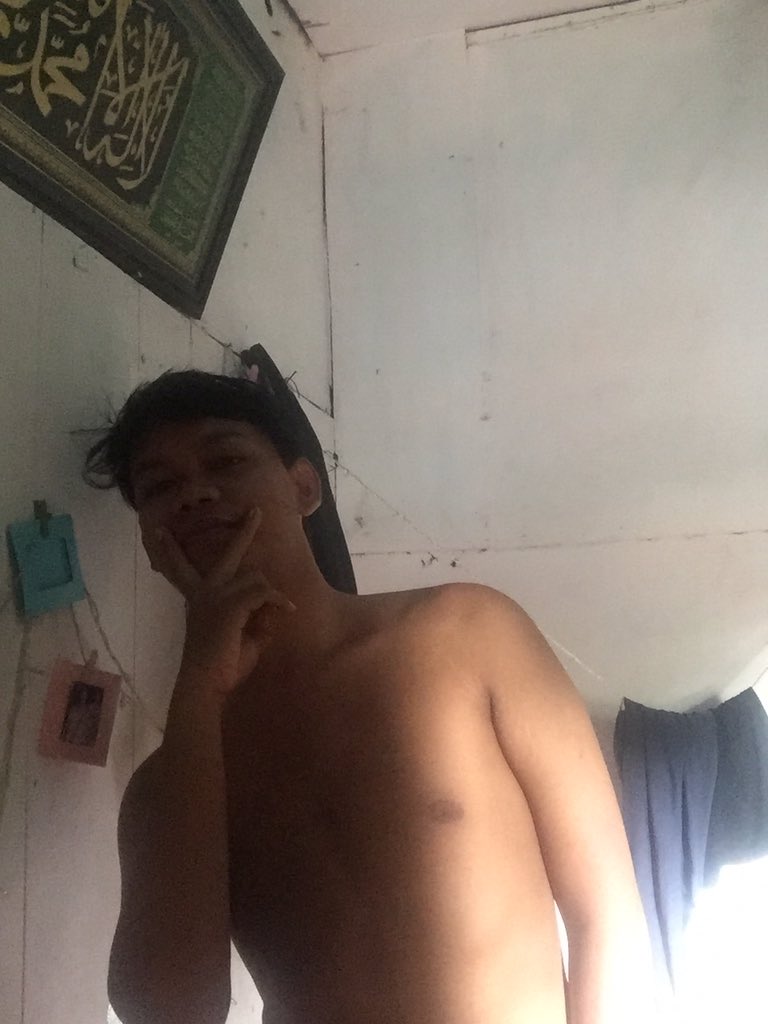 Raka984's tweet photo. kuylah #gay #gayfirst #gaytop #gaybot #gaybooking #gayjakarta #gayjakut #gayjaktim #gaybo #availbooking #avail4booking https://t.co/QsnEx0wka2