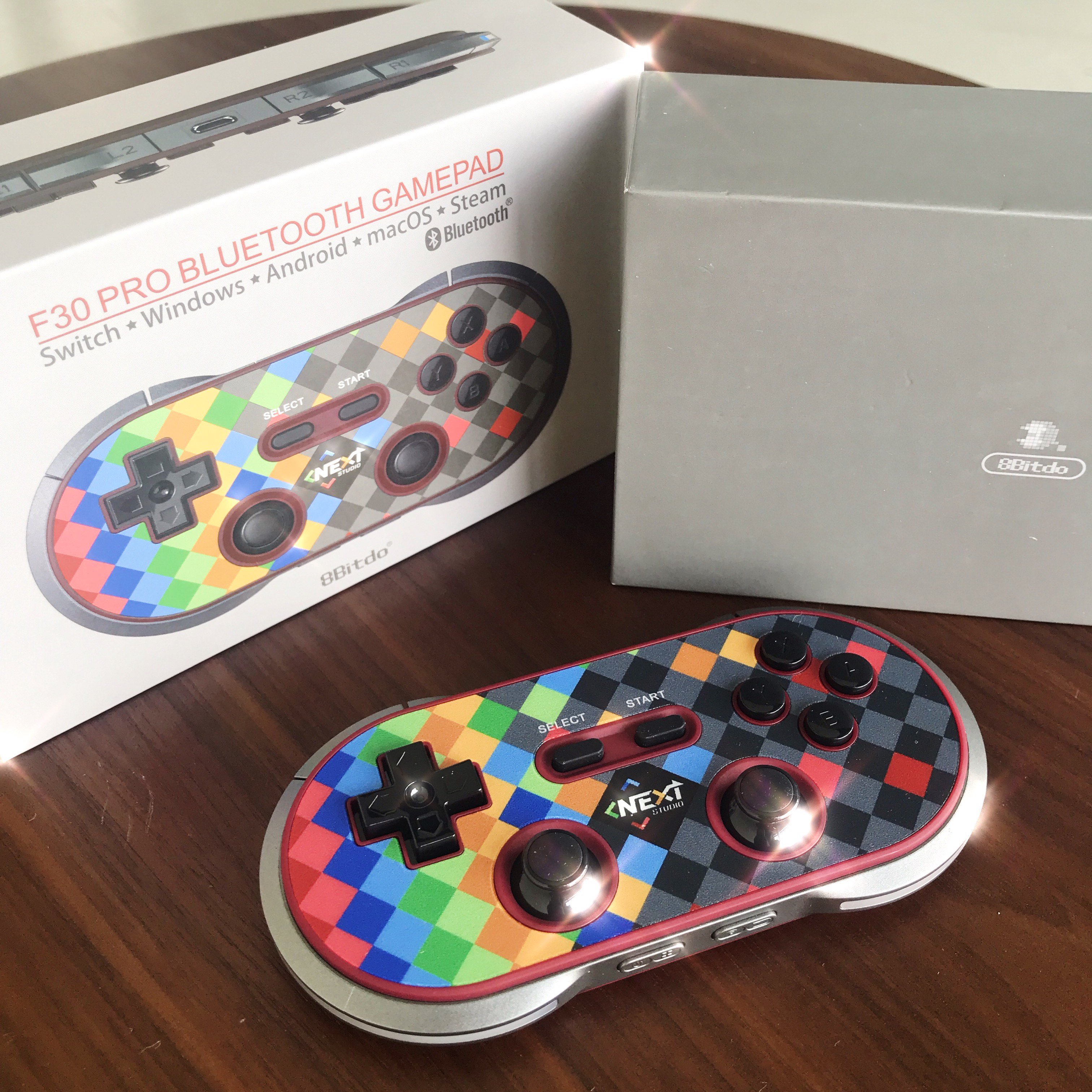 salaris holte Dislocatie 8BitDo on Twitter: "Our partner Next Studio is attending EVO and PAX next  month with our customised F30 Pro controller. Check it out there if you go  #Next Studio https://t.co/kdyiHy82ms" / X