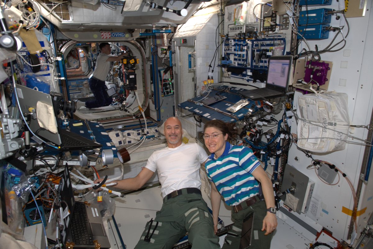 Nothing better than working with your friends! @Astro_Christina, @AstroHague #Exp60