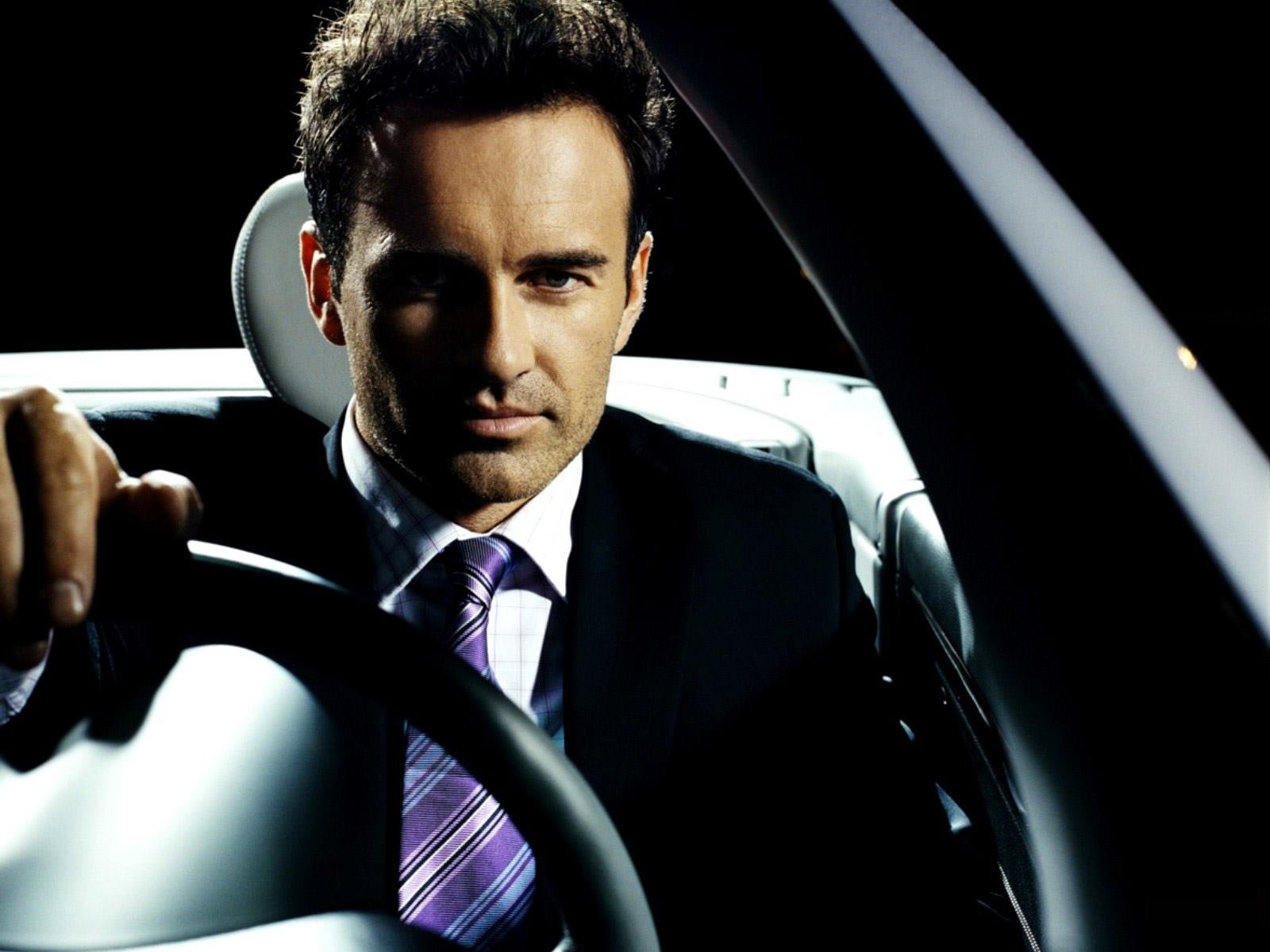 HAPPY BIRTHDAY JULIAN McMAHON - 27. July 1968. Sydney, New South Wales, Australia 