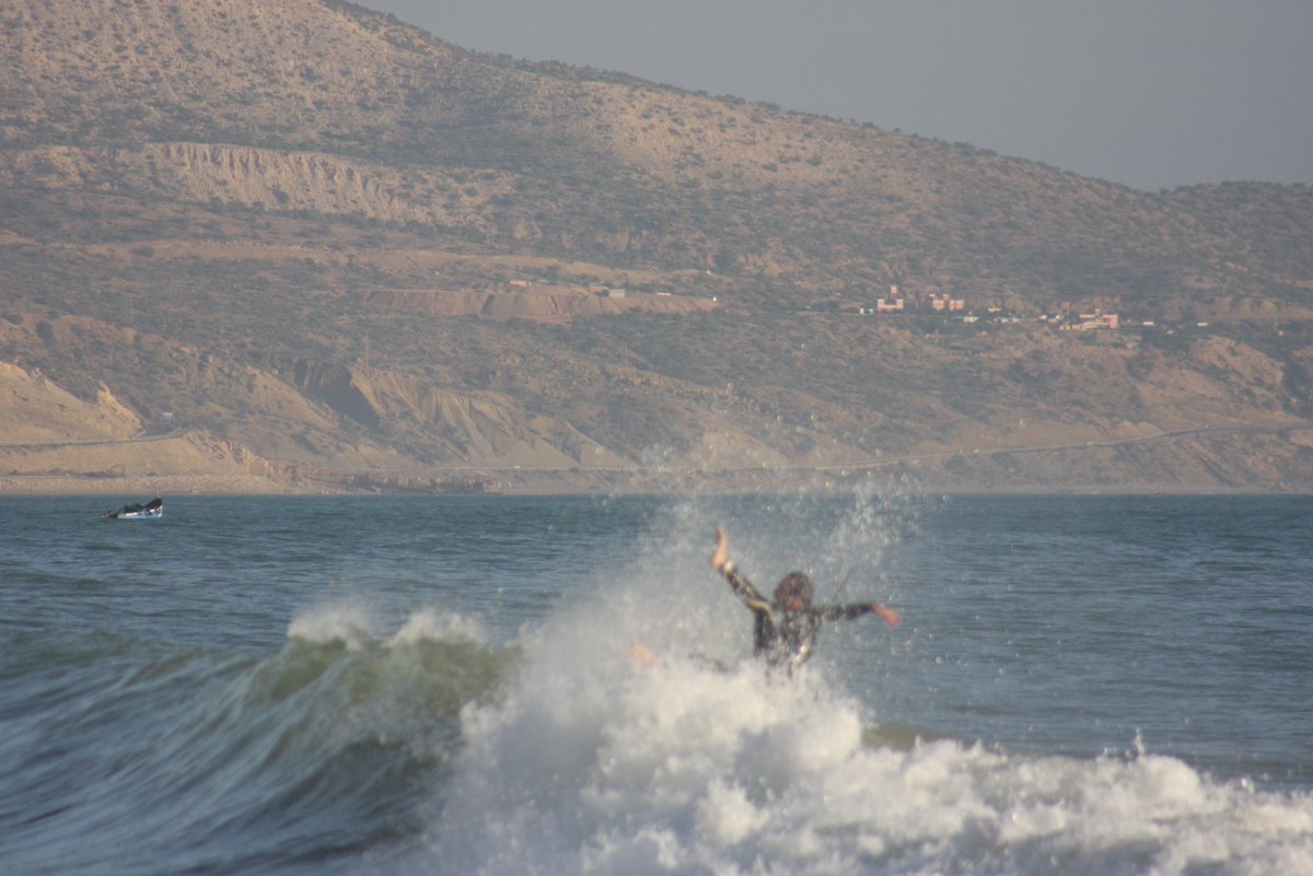 ShakaSurfMoroc's tweet photo. F L I P P I N G
I N T O 
S U N D A Y 
#morocco #ocean #saturdayfeels #weekend #surf #surfing #surfschool #moroccanlandscapes #sundayslides #oceanpotion #imsouane #easylikesundaymorning #shakasurfmorocco https://t.co/DyidCtsbv6