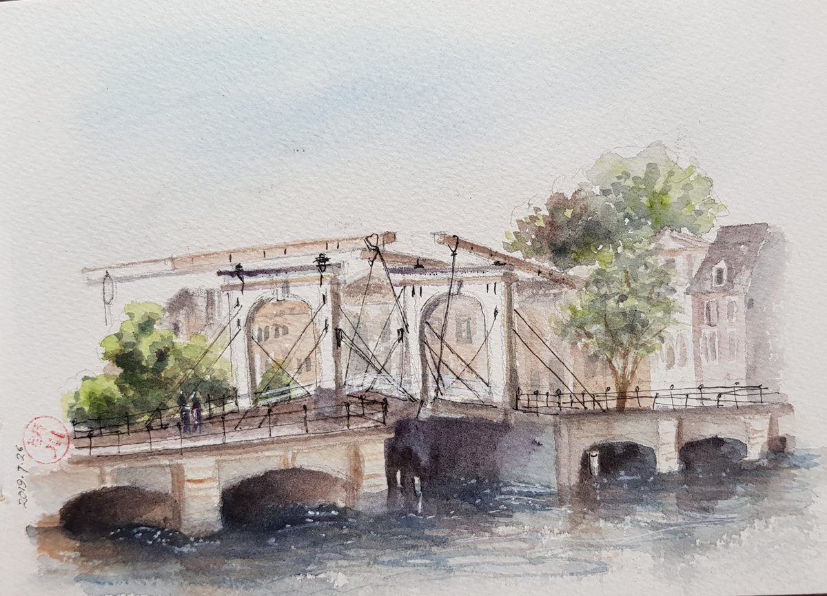 MCWong's tweet photo. #MagereBrug #skinnybridge #Amsterdam #usk #urbansketcher #Watercolour #Sketching https://t.co/G9fj93G0L1