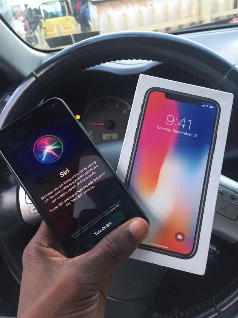 nahari_a's tweet photo. IPhone X 
price:215k
Rt pls
My customers  might be on your timeline https://t.co/g94ttDK4q6